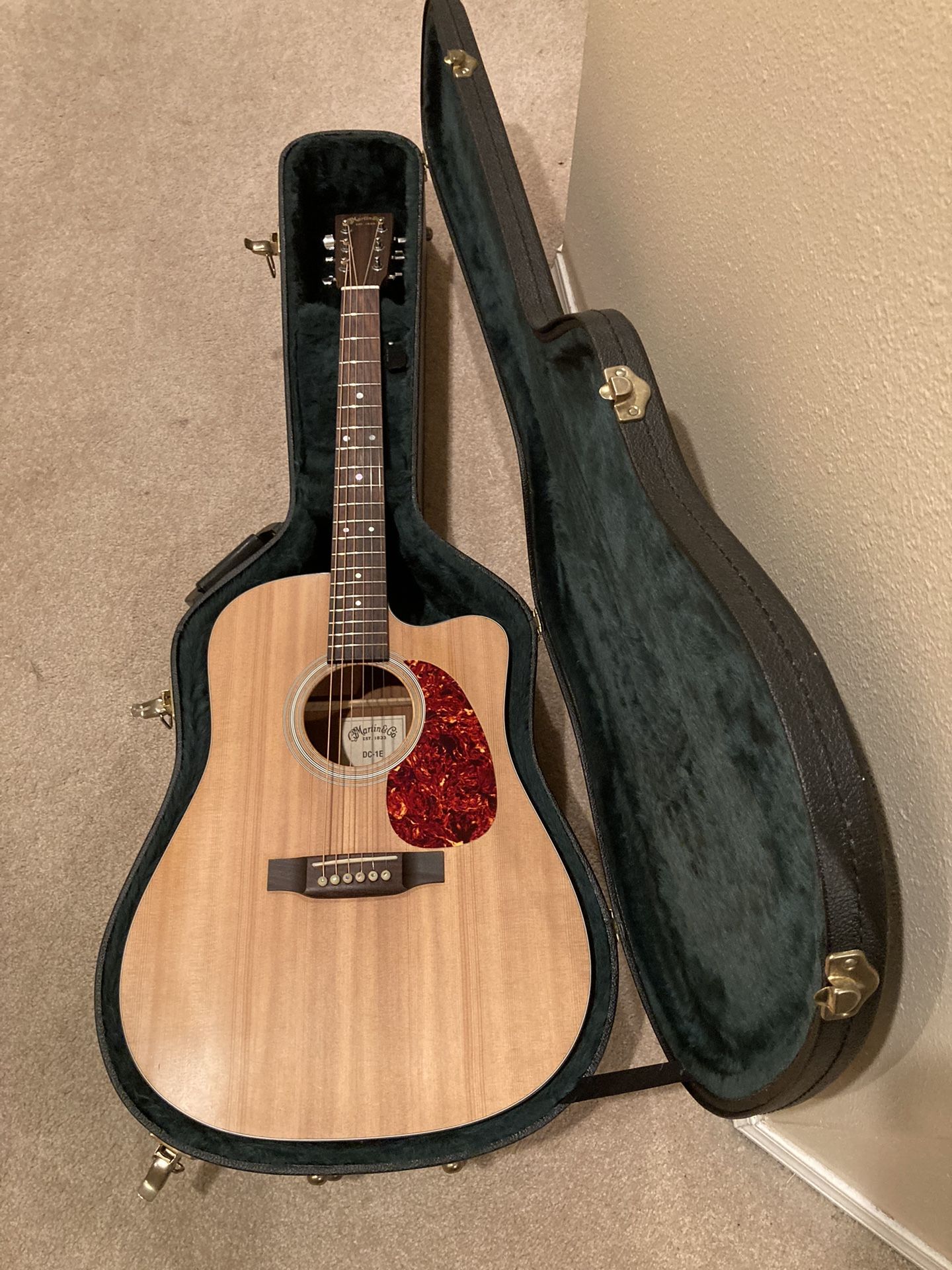 Martin DC-1E Acoustic Electric Guitar W/ OHSC