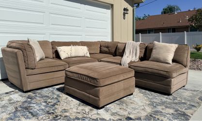 Living spaces beige L shaped sectional DELIVERY AVAILABLE