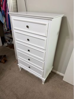 Royal craft dresser