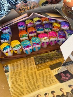 Mexico sugar skulls, calaveras de azúcar, día de muertos