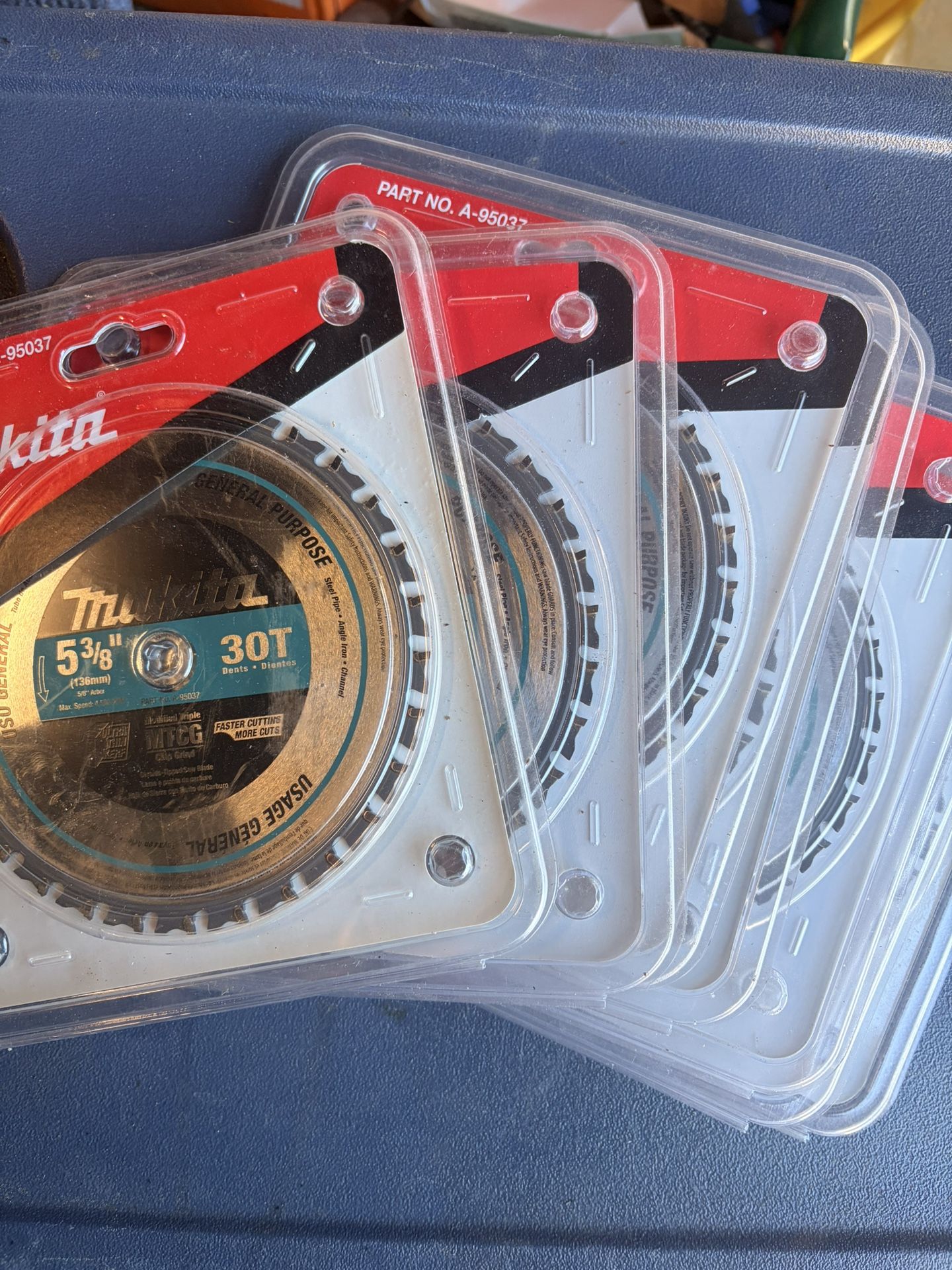 Makita 5-3/8” Saw blade