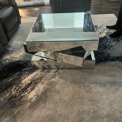 Beautiful Modern Mirrored Glass Table 