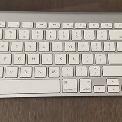 Apple Keyboard And Mouse 