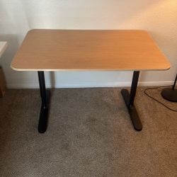 Desk - Adjustable Height (Manual) 