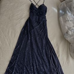 PROM DRESS NAVY BLUE (SIZE M)