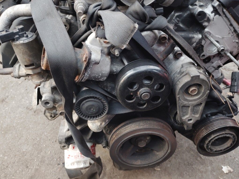 Dodge 5.7L Hemi Engine -- 150k Miles