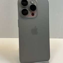 Apple iPhone 15 PRO 128gb. ( Fully Unlocked Device )