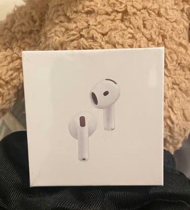 Apple AirPods 4 NEW