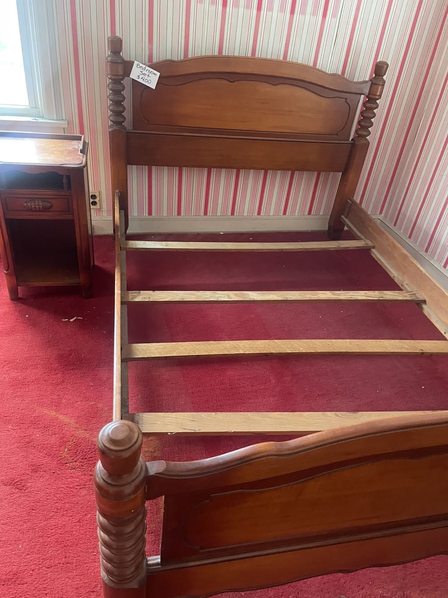 3 Antique Bedroom Sets