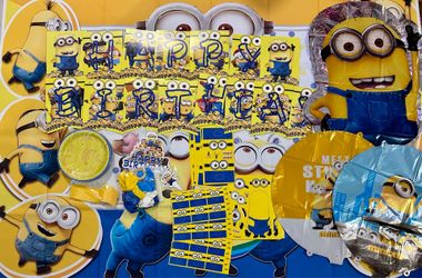 Minions Birthday Party Supplies Set