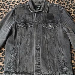 Men's Black Denim Jacket (Size Large)