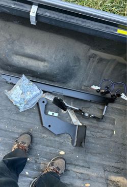 5 th wheel rails for Dodge truck