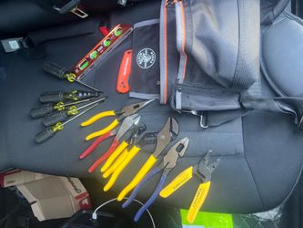 !BRAND NEW TOOLS(Klein) w Tool Bag