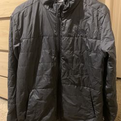 Men’s Medium North Face Puffer Jacket