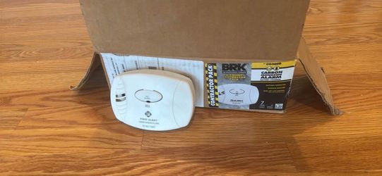 First Alert CO400B Carbon Monoxide Alarms 6-Count Contractor Pack