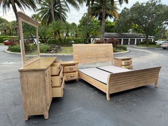 4-Piece Light Wood Bedroom Set King Size with Sleigh Bed, Dresser, and Nightstands