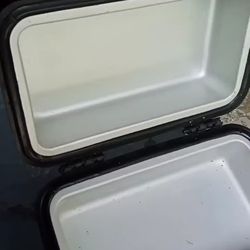 Portable car food cooker and aladdin lunch box bundle