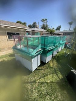 Carros De Fruta Y Vitrinas 