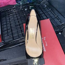 Salvatore Ferragamo Shoe Size 9/5