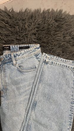Size 32 y2k baggy cotton on jeans