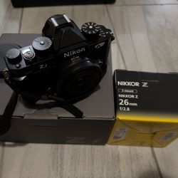 Nikon Zf and Nikkor Z 26mm f/2.8 Lens