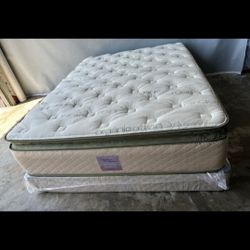 Queen Organic Elite Superior Hybrid Cool Gel Memory Foam Pillow Top 14inch Mattress!!