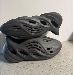 Yeezy Foam Runner Carbon IG5349 Men's Size 14