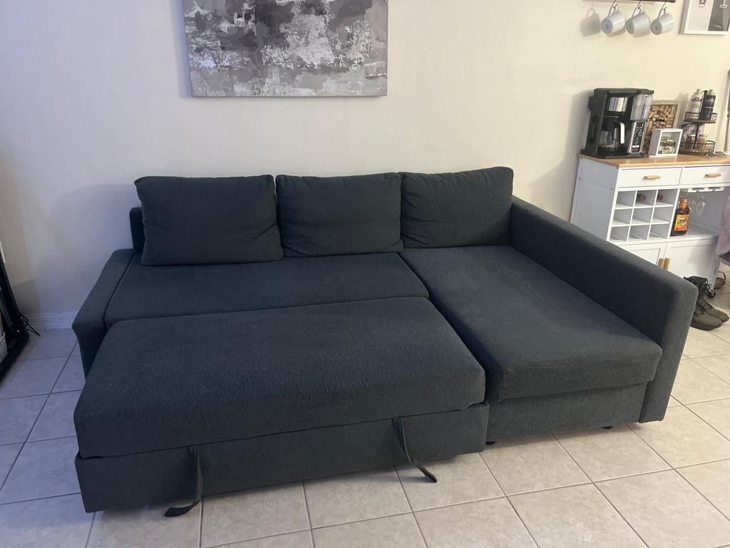 Sleeper Sectional With Storage