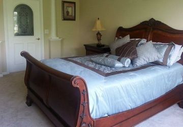 Bedroom set