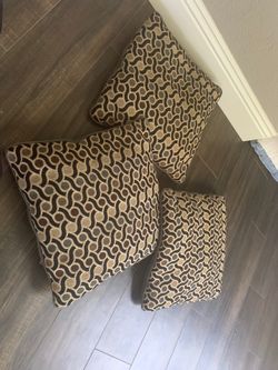 Couch accent pillows