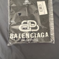 Balenciaga Long Sleeve T Shirt Xlarge