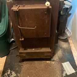 Sturdy Wood Stove 