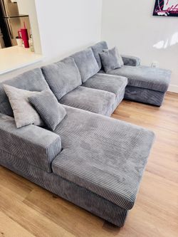 Modular sectional, 4 pieces, 2 chaises, 10 ft x 5 ft