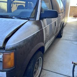 92 Chevy Astro Ext Van For Parts