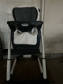 High Chair - Graco Blossom 6 in 1