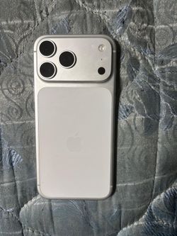 Apple iPhone pro max 17