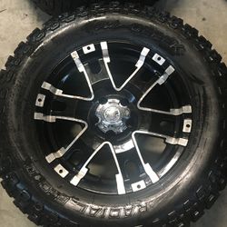 Jeep Wrangler Wheels And Tires 305/60 R18 