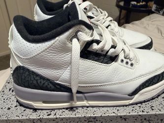 Boy Jordan’s size 4.5 Y
