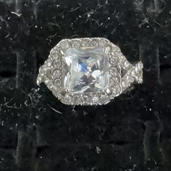S925 Sterling Silver Square-Cut White Crystal Halo Cocktail Ring Sz 8