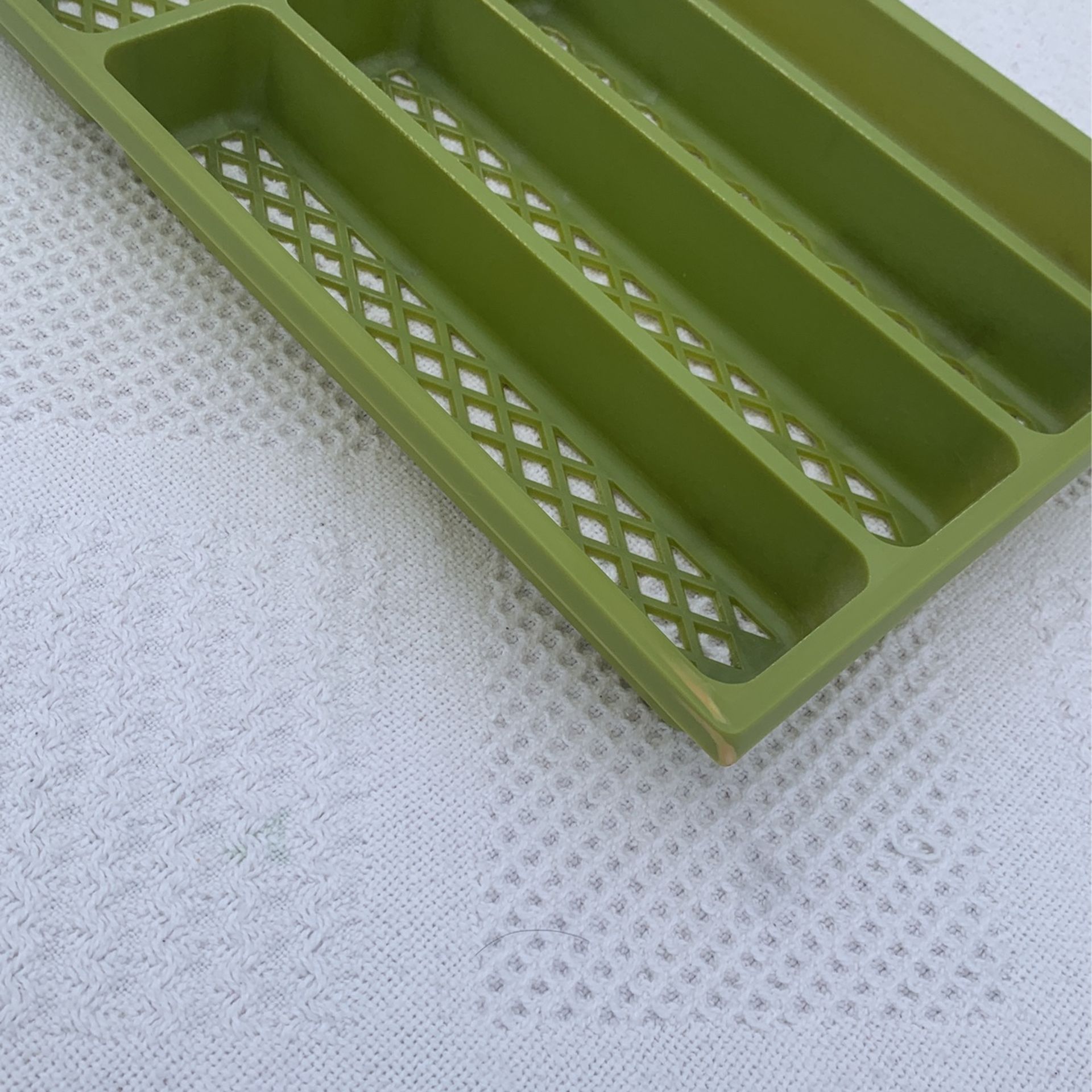 Vintage Plastic Mesh Silverware Utensil Tray Mid Century Modern Flatware Green