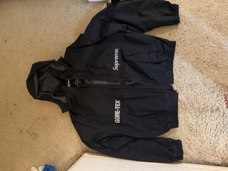 Goretex supreme Jacket