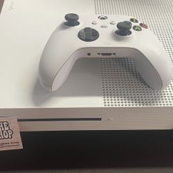 1TB Xbox One S With Controller