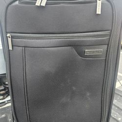 Black 28" Roller Bag