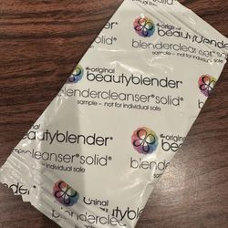 New— Beauty Blender — Blender Cleanser Solution