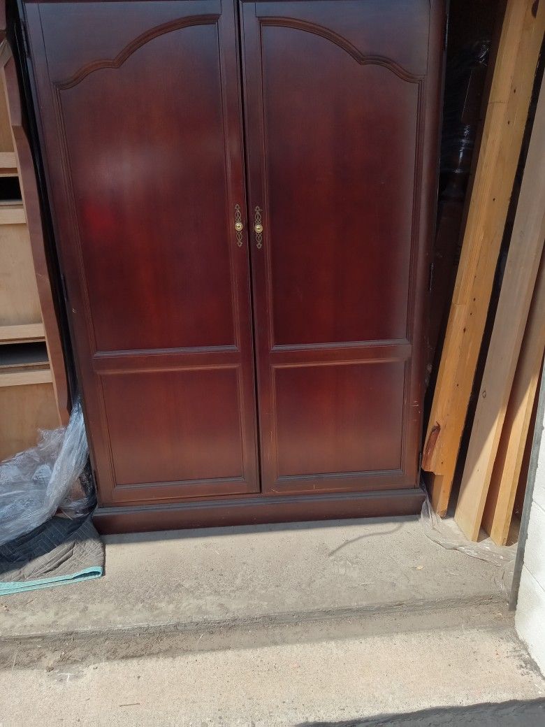 Armoire