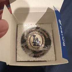 SHOHEI OHTANI 2024 LOS ANGELES DODGERS WORLD SERIES REPLICA RING