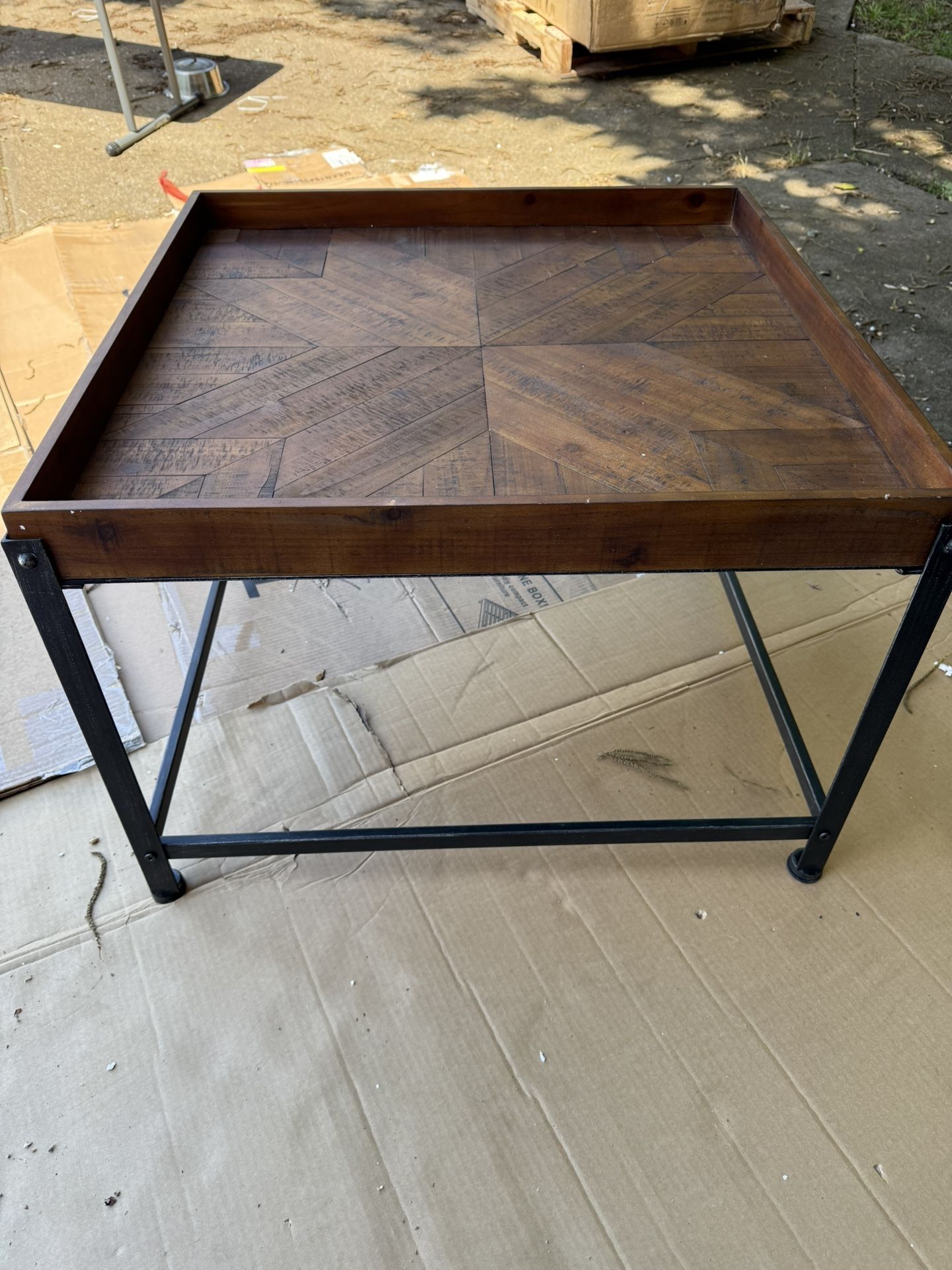 Kate & Laurel Farmhouse Coffee Table