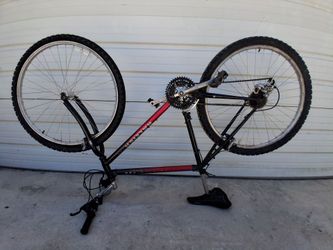 Raleigh USA MT 200 Bike