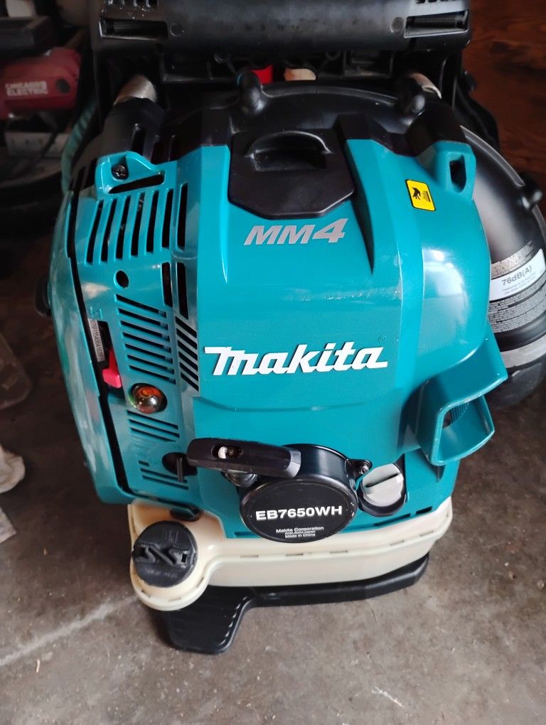 Makita MM4 Backpack Blower
