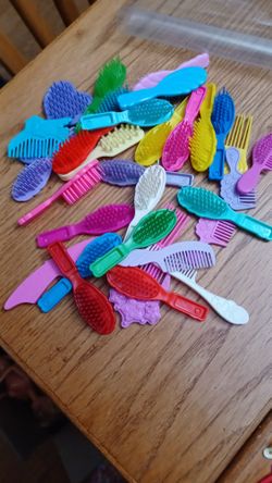 Vintage Barbie  Doll Brushes 
